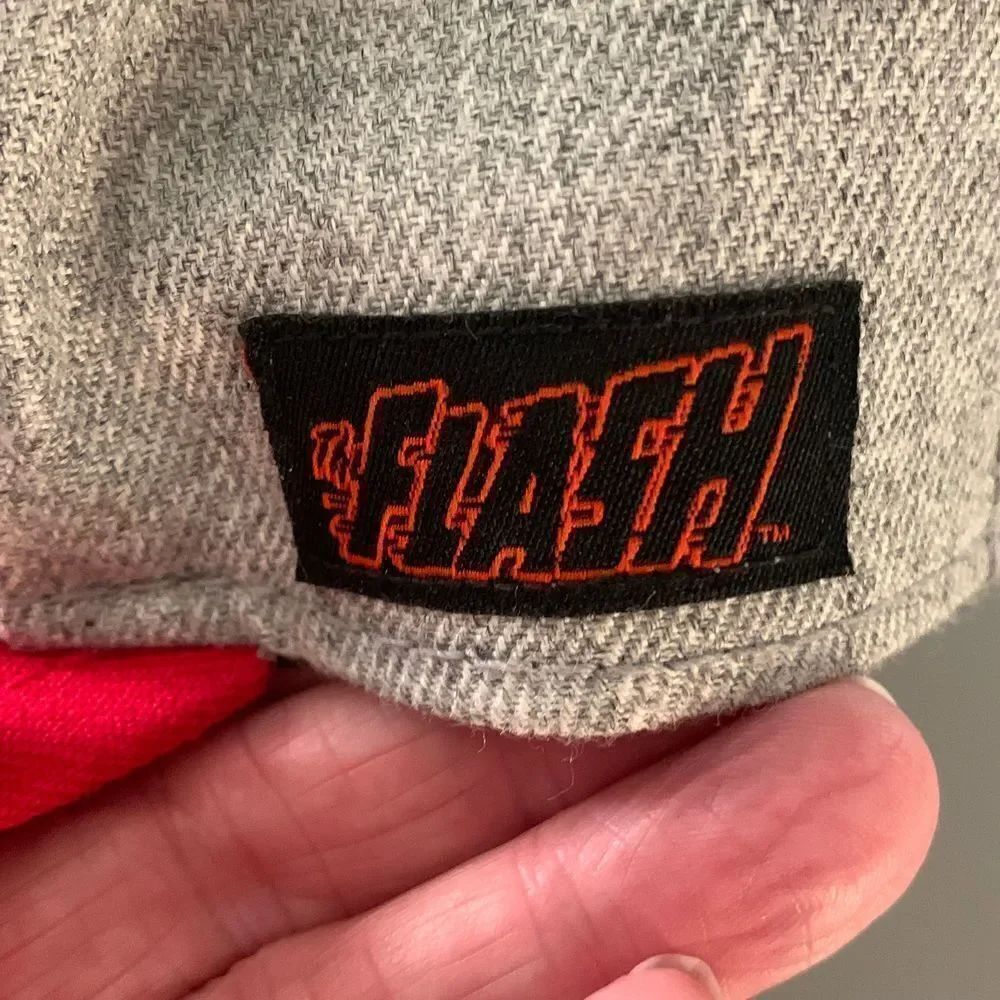 The FLASH DC Comics Hat - Picture 2 of 4